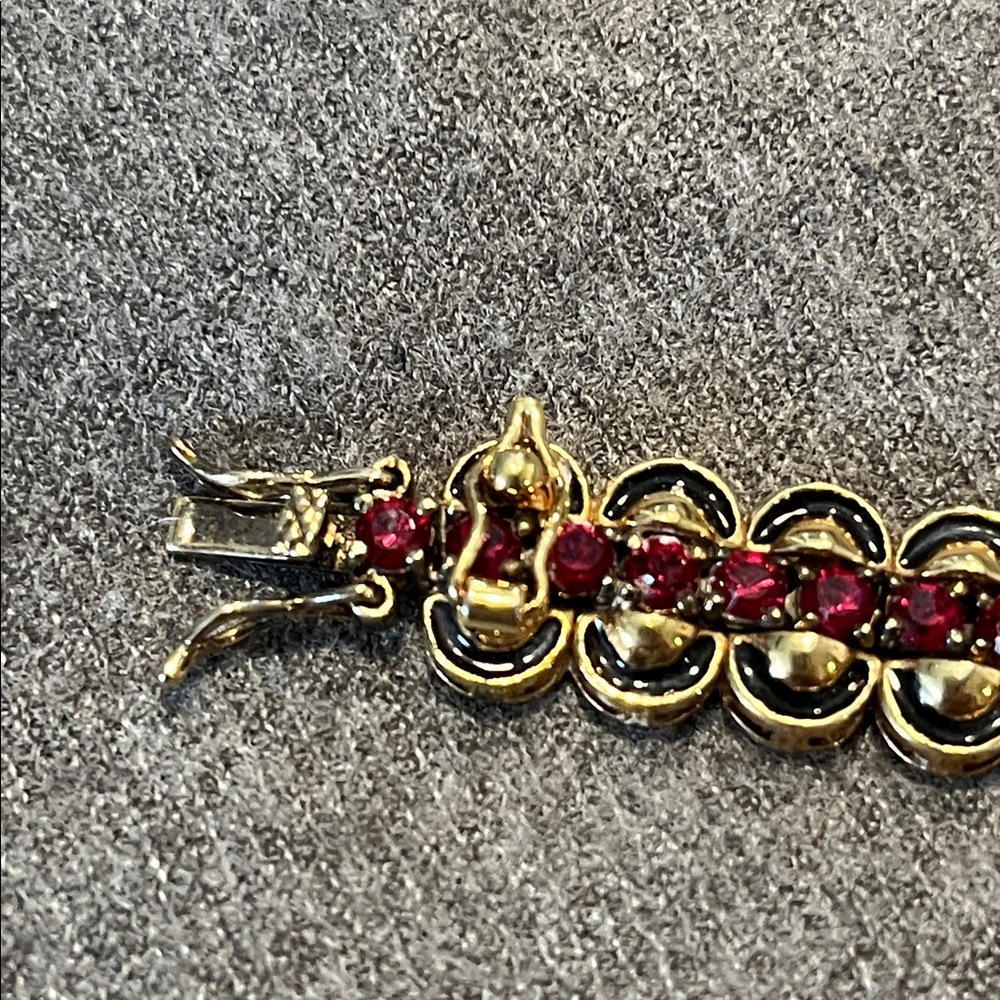 Joan Rivers Vintage 2 in 1 Ruby Red Crystal Tennis Bracelet-7”-7.25” - Picture 3 of 10
